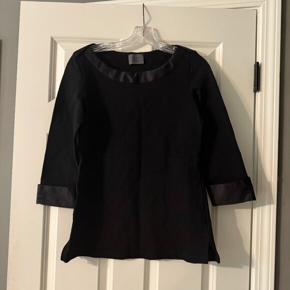 **Chanel Black Top** - Picture 1 of 4